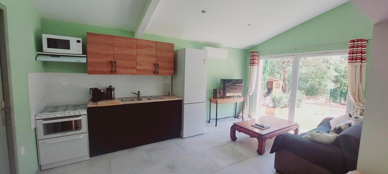 Apartament Location A La Semaine Néoules Zewnętrze zdjęcie